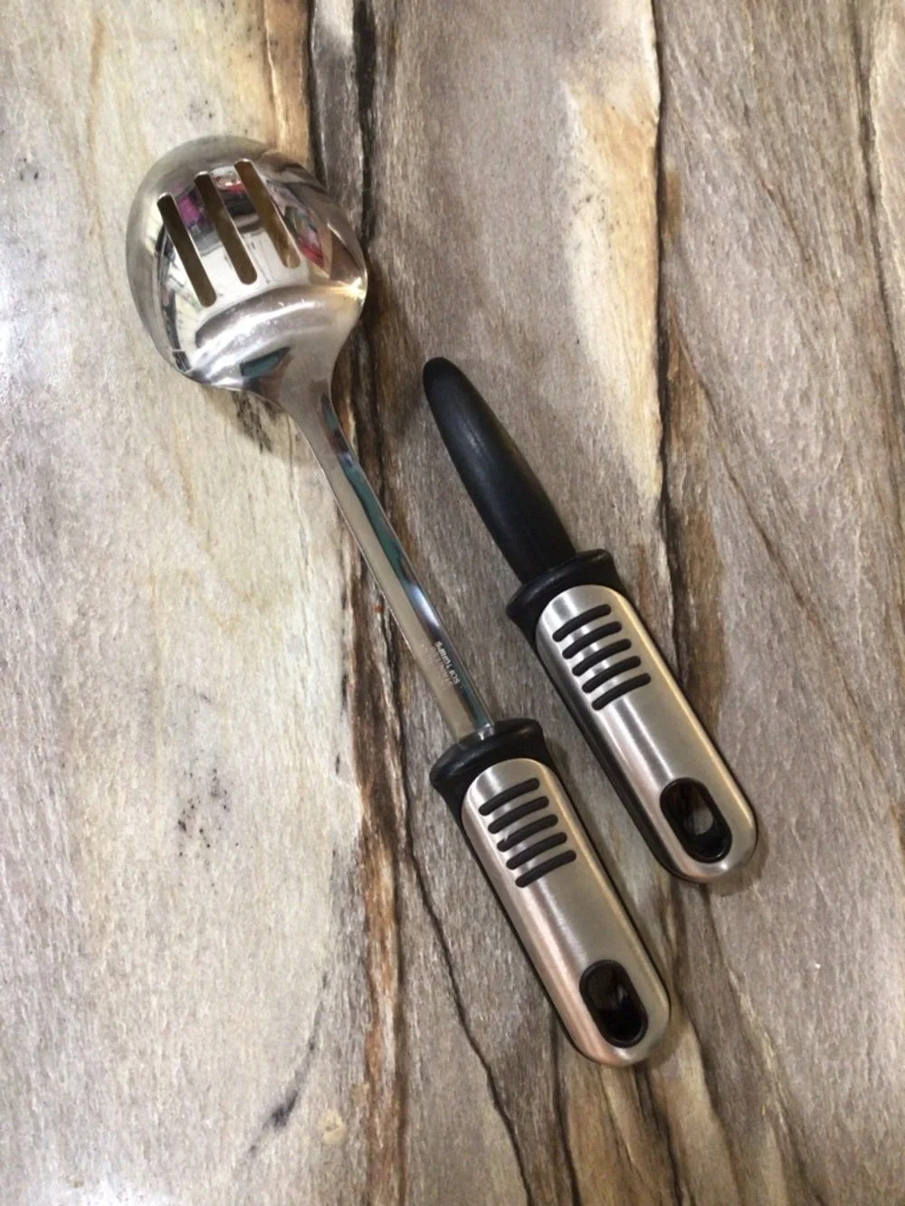 Farberware Soft Grip Stainless Steel Slotted Spoon & Vegetable Peeler Set